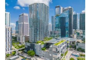 68 SE 6th St Apt 2411, Miami, FL 33131, Sold 03/28/24