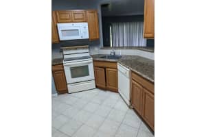 3437 NW 44th St APT 101, Lauderdale Lakes, FL 33309, Sold 11/02/23