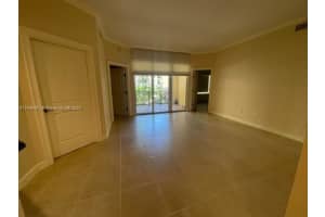 16100 Emerald Estates Dr APT 286, Weston, FL 33331, Sold 11/07/23