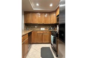 950 SW 104th Ct # C-103, Miami, FL 33174, Sold 10/16/23