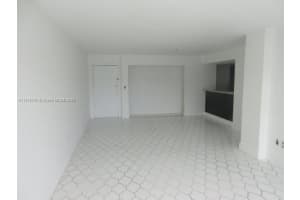 8895 Fontainebleau Blvd APT 109, Miami, FL 33172, Sold 06/24/24