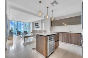 88 SW 7th St Apt 2205, Miami, FL 33130, Sold 12/01/23