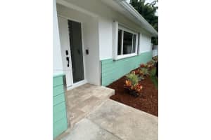 900 NW 9th Way, Boca Raton, FL 33486, Sold 02/09/24