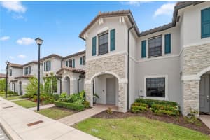 24855 SW 113th Pl, Princeton, FL 33032, Sold 10/18/23