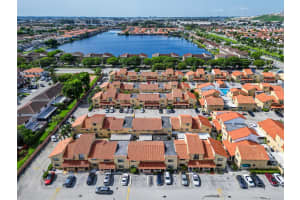 2730 W 61st Pl APT 204, Hialeah, FL 33016, Sold 10/04/23