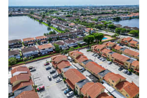 2730 W 61st Pl APT 204, Hialeah, FL 33016, Sold 10/04/23