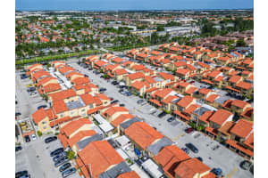 2730 W 61st Pl APT 204, Hialeah, FL 33016, Sold 10/04/23