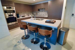 7751 NW 107th Ave Apt 609, Doral, FL 33178, Sold 11/22/23