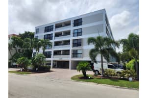 5495 NE 25th Ave APT 204, Fort Lauderdale, FL 33308, Sold 09/25/23