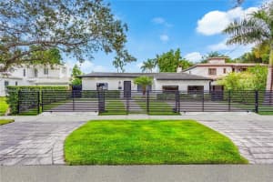 5225 N Bay Rd, Miami Beach, FL 33140, Sold 12/01/23