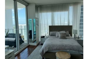 1040 Biscayne Blvd APT 3706, Miami, FL 33132, Sold 09/03/24