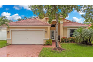 18643 SW 15th St, Pembroke Pines, FL 33029, Sold 11/15/23