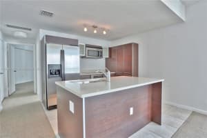 1900 N Bayshore Dr APT 4110, Miami, FL 33132, Sold 10/19/23