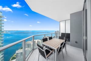 1300 Brickell Bay Dr APT 4204, Miami, FL 33131, Sold 12/05/23