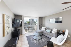 345 Ocean Dr APT 708, Miami Beach, FL 33139, Sold 10/16/23