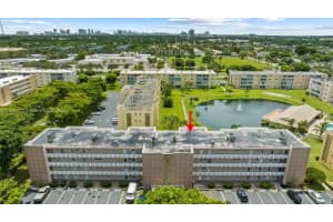 206 SE 10th St APT 106, Dania Beach, FL 33004, Sold 11/29/23