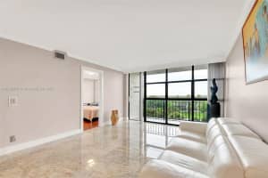 600 Parkview Dr APT 629, Hallandale Beach, FL 33009, Sold 12/28/23