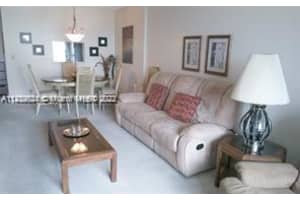 206 SE 10th St APT 304, Dania Beach, FL 33004, Sold 04/08/24