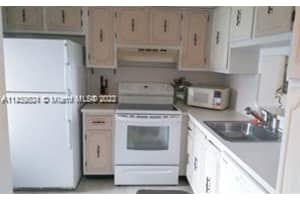 206 SE 10th St APT 304, Dania Beach, FL 33004, Sold 04/08/24