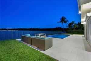 1504 Lantana Dr, Weston, FL 33326, Sold 01/25/24