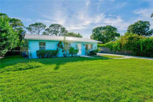 8856 SE Sunset Dr, Hobe Sound, FL 33455, Sold 10/27/23