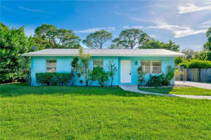 8856 SE Sunset Dr, Hobe Sound, FL 33455, Sold 10/27/23