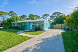 8856 SE Sunset Dr, Hobe Sound, FL 33455, Sold 10/27/23