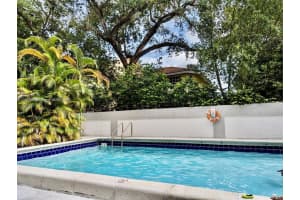 8950 NE 8th Ave APT 407, Miami, FL 33138, Sold 10/06/23