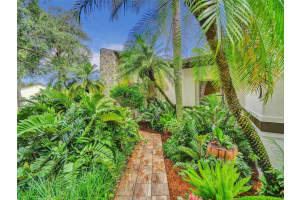 15845 SW 252nd St, Homestead, FL 33031, Sold 12/06/23