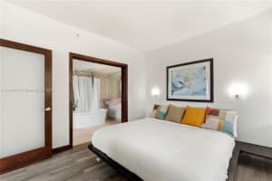 1060 Ocean Dr D202, Miami Beach, FL 33139, Sold 12/11/23