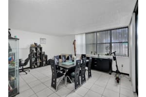 20301 NE 30th Ave Apt 122-5, Aventura, FL 33180, Sold 11/01/23