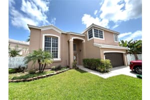 963 SW 101st Way, Pembroke Pines, FL 33025, Sold 12/11/23