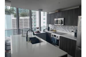 488 NE 18th St #817, Miami, FL 33132, Sold 11/09/23
