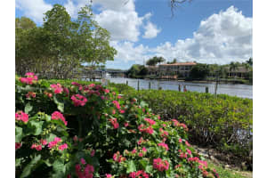 18460 SE Wood Haven Ln h, Jupiter, FL 33469, Sold 10/04/23