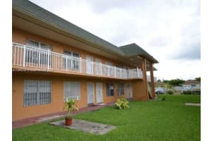 Parking lot, 271 NW 177th St # B-223, Miami Gardens, FL 33169, Sold 05/30/25