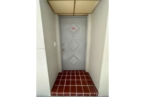 SE 2nd St, Hallandale Beach, FL 33009, Sold 11/29/23