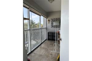 SE 2nd St, Hallandale Beach, FL 33009, Sold 11/29/23