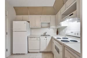 2061 NW 47th Terrace APT 215, Lauderhill, FL 33313, Sold 12/08/23