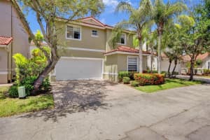 1115 Satinleaf St, Hollywood, FL 33019, Sold 10/18/23