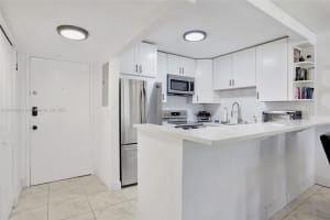 253 S Cypress Rd APT 218, Pompano Beach, FL 33060, Sold 10/30/23