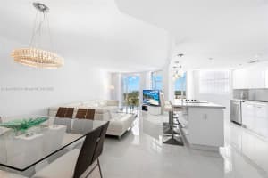 5880 Collins Ave APT 1207, Miami Beach, FL 33140, Sold 05/21/24