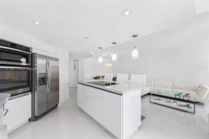 5880 Collins Ave APT 1207, Miami Beach, FL 33140, Sold 05/21/24