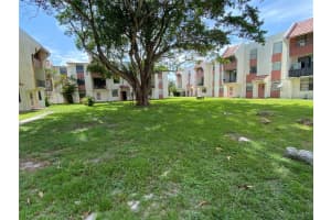 1752 NW 55th Ave APT 102, Lauderhill, FL 33313, Sold 10/03/23