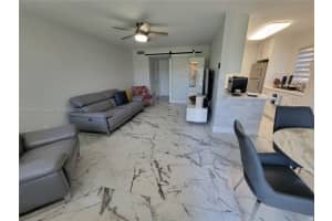 69 Royal Oak Ct, Vero Beach, FL 32962, Sold 03/25/24