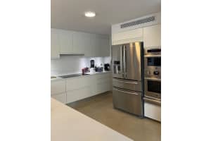 9660 W Bay Harbor Dr #2a, Bay Harbor Islands, FL 33154, Sold 01/02/24