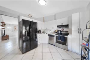 8285 NW 186th St APT 603, Hialeah, FL 33015, Sold 11/20/23