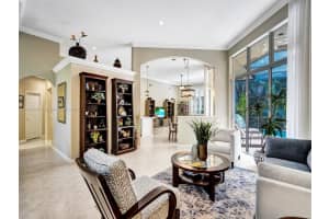 3752 Oak Ridge Cir, Weston, FL 33331, Sold 10/06/23