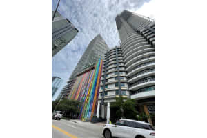 60 SW 13th St Apt 3602, Miami, FL 33130, Sold 04/09/24