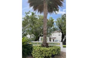 900 SW 104th Ct b 304, Miami, FL 33174, Sold 11/22/23