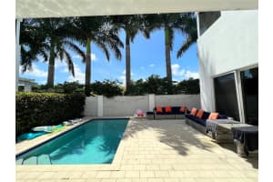 10128 NW 74th Terrace, Doral, FL 33178, Sold 11/03/23